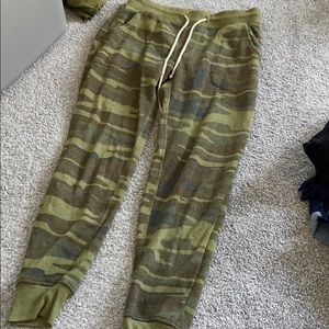 Forever 21 camouflage jogger sweatpants